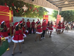 Alumnos del COBAES 38 realizan una Gala Navideña
