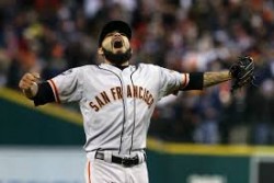Cañonazo de Charros al firmar a Sergio Romo