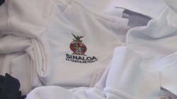 Nadie se quiere quedar sin uniformes escolares