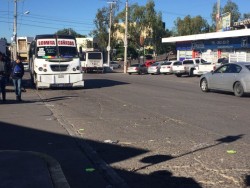 Exigen servicio del transporte Lomita Cañadas en la Colonia Buenos Aires