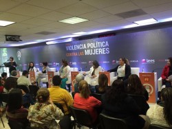 Realizan panel sobre Violencia Política Contra las Mujeres