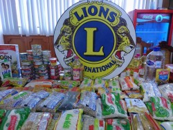 Club de Leones mantiene abierto centro de acopio de víveres