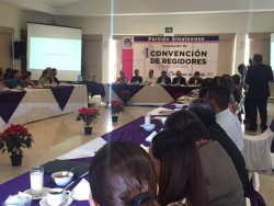 Primera convención de regidores del PAS