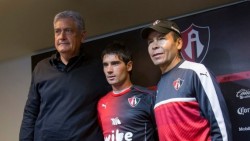 Matias Aluztiza fue presentado en Atlas