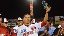 Héber Gómez llegó a mil juegos,