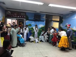Realizan la tradicional posada en la Asociación Una Luz hacia el Mundo