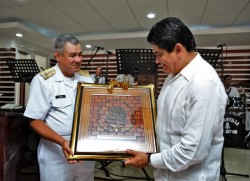 Reconoce la zona naval al Gobernador Mario López Valdez