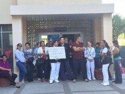 Se inconforman trabajadores de salud.