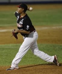 Aguilas gana en extraings.