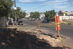 Cuidado, cerrada media calle por trabajos