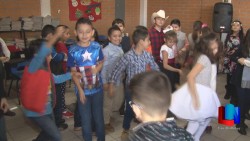 Hacen posada decembrina en escuelas