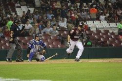 Tomateros derrota 3-2 a Yaquis en 11 entradas