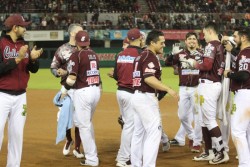 Tomateros deja en el terreno a Venados