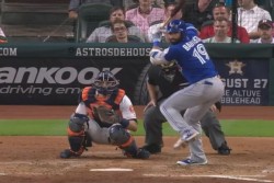 José Bautista se queda con Toronto