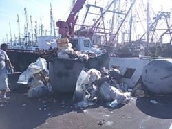 Acumulación de basura en el Parque Bonfil