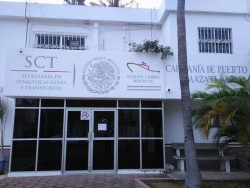 Trabajan con guardias en Capitanía de Puerto