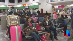 Inicia el regreso de vacacionistas