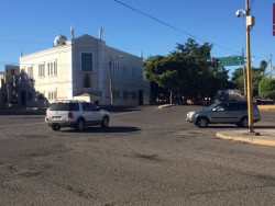 Semáforo fuera de servicio en crucero Xicoténcatl y Doctor Mora