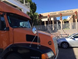 Transportistas urbanos se manifestarán sin dejar de prestar el servicio