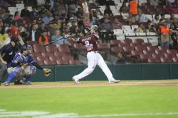 Mustelier sufre desgarre y queda fuera ante Naranjeros