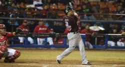 Tomateros derrota 8-7 a Naranjeros y aventaja en la serie