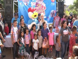 Regalos de Alegría en Loma Bonita