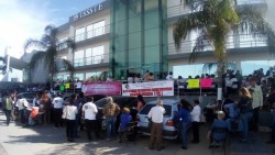 Jubilados y Pensionados toman la Delegación Estatal del ISSSTE
