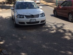 Se sigue dañando el pavimento en la colonia 10 de mayo
