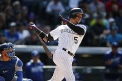Carlos González cerca de seguir con Rockies