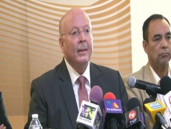 "En los recortes presupuestales siempre afectan al sector educativo": Rector UAS