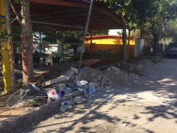 Se derrumba barda del jardín de Niños Frida Khalo en el sector Cañadas