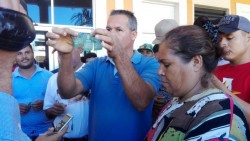 Protestan vendedores de tejuino por incremento en el derecho de piso.