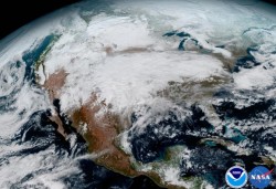 Envía primeras imágenes de la Tierra, nuevo satélite meteorológico GOES-16