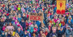 Niña mexicana conmovió hasta las lagrimas con su discurso en la "Marcha de las mujeres"