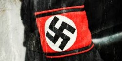 Condenan a hombre por difundir canciones con ideología nazi