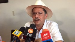 Exhortan a productores no vender su frijol barato