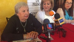 Quirino Ordaz entrega su cuota de genero al PRI