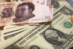 Peso mexicano toca su mejor nivel frente al dólar