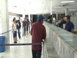 Pocos aprovechan el fin de semana para realizar trámites