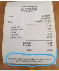 Restaurante de NY protesta contra el decreto antimigratorio de Trump