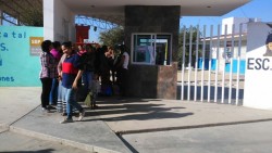 Se quedan sin espacios en escuelas de Pradera Dorada
