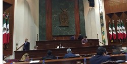 Quirino Ordaz propone reducir 25% de Diputados y Regidores