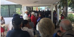 Siguen las quejas en el Programa 65 y más