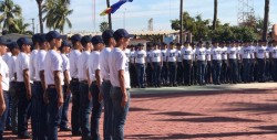 Hombres y mujeres listos para iniciar el Servicio Militar Nacional