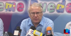 Pide conferencista disminuir número de Senadores