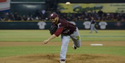 Héctor Daniel Rodríguez gana el Guante de Oro en la LMP