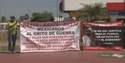 Desobediencia civil en gasolinera , genera intimidación policíaca