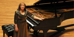 Muere pianista mexicana Eva María Zuk