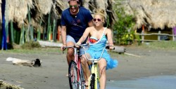 Demandan por plagio a Shakira y Carlos Vives por 'La Bicicleta'