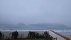 Neblina cubre vista de la bahía de Mazatlán